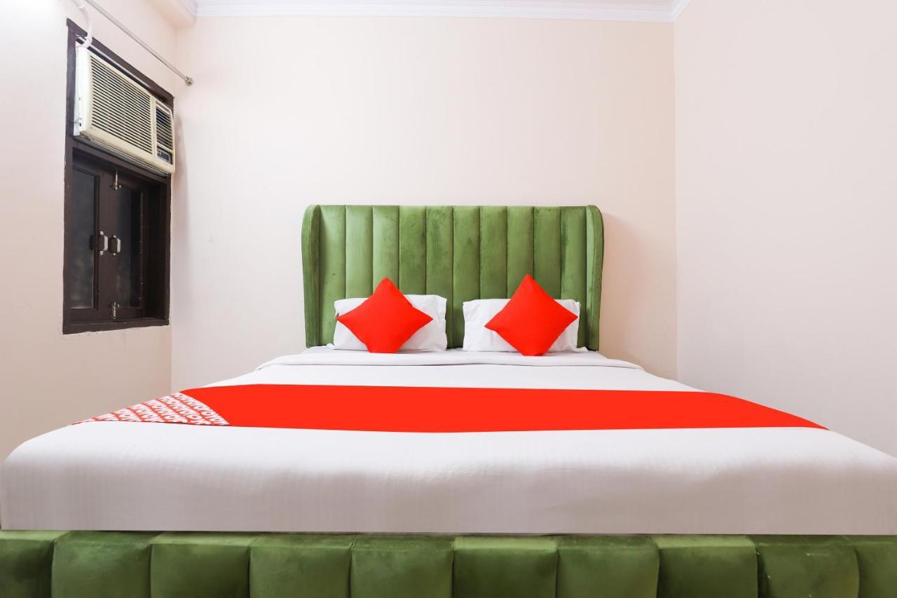 Oyo 77819 Shahdara Inn Nové Dillí Exteriér fotografie