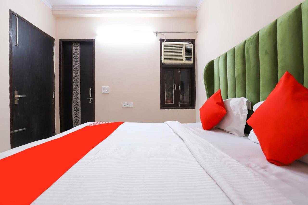 Oyo 77819 Shahdara Inn Nové Dillí Exteriér fotografie