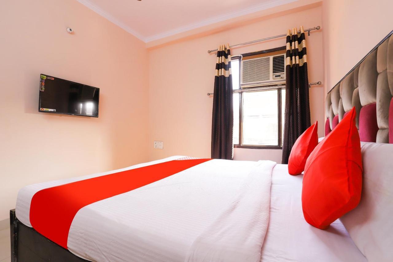 Oyo 77819 Shahdara Inn Nové Dillí Exteriér fotografie