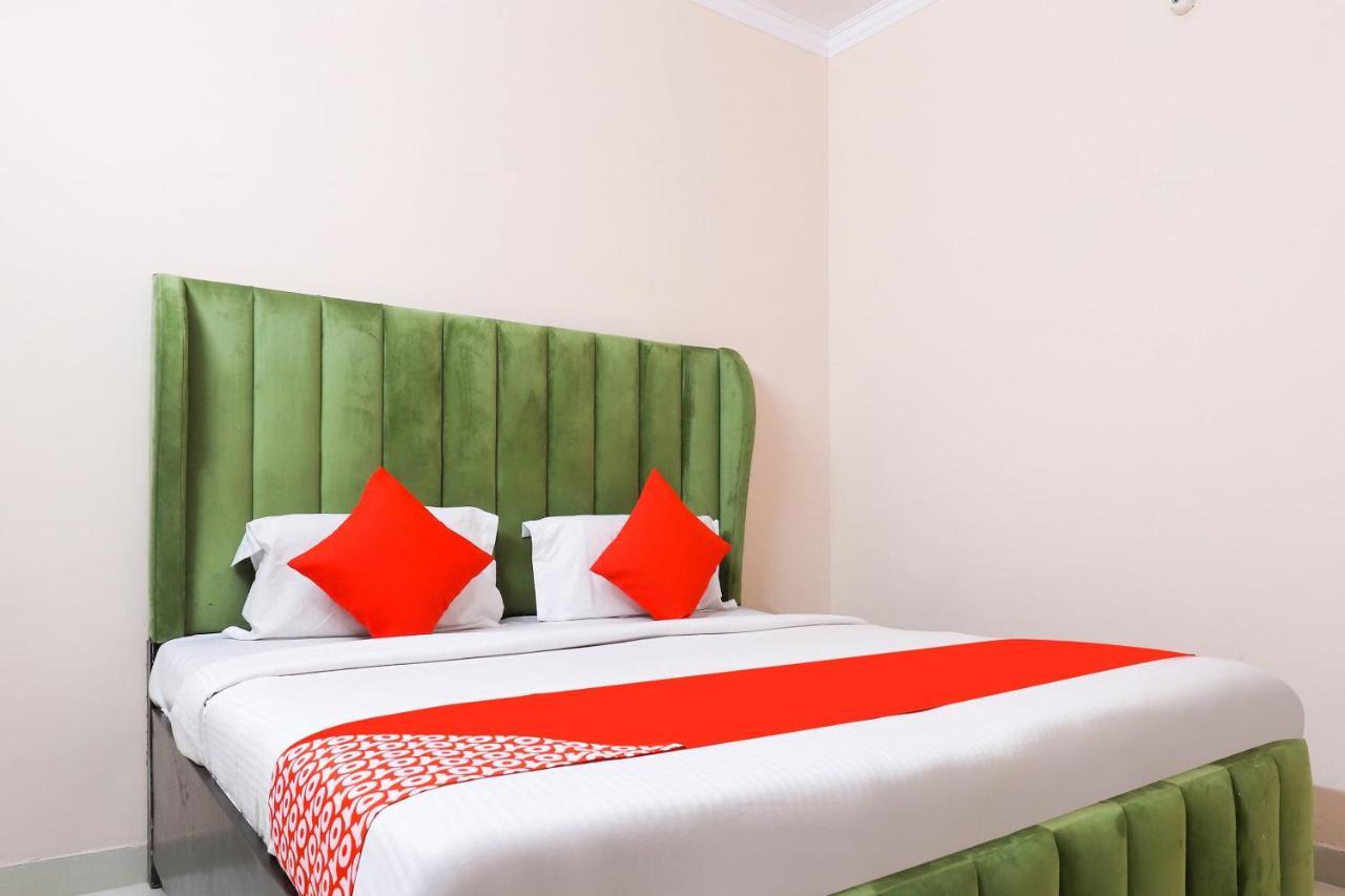 Oyo 77819 Shahdara Inn Nové Dillí Exteriér fotografie