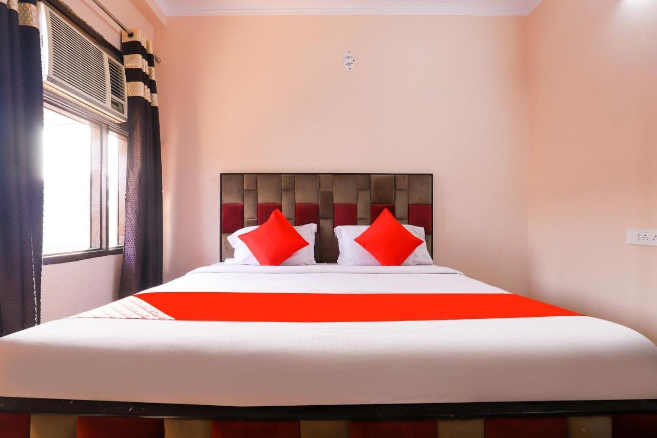 Oyo 77819 Shahdara Inn Nové Dillí Exteriér fotografie