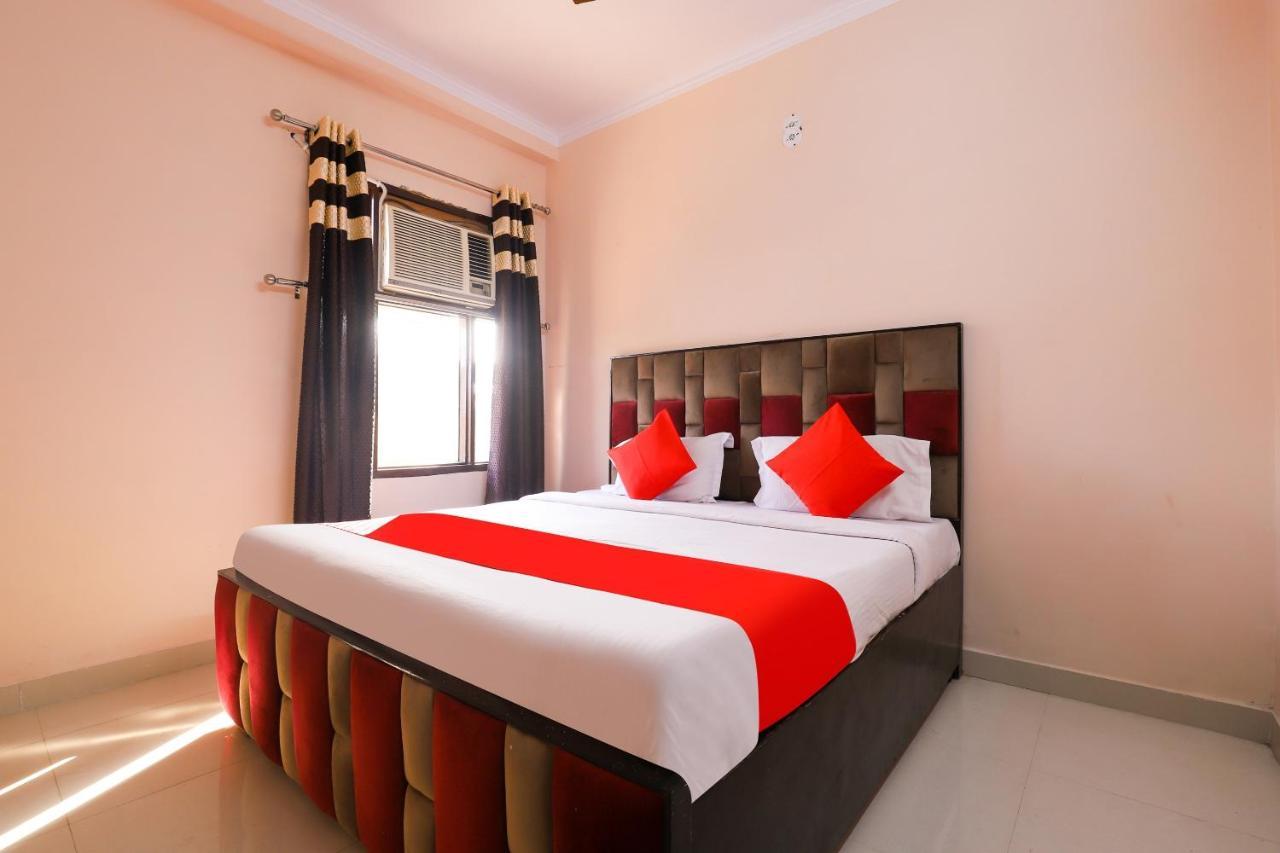 Oyo 77819 Shahdara Inn Nové Dillí Exteriér fotografie